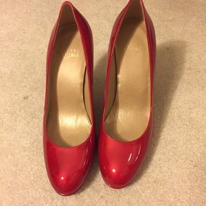 😍😍 Stuart Weitzman Red Patent Leather Heels